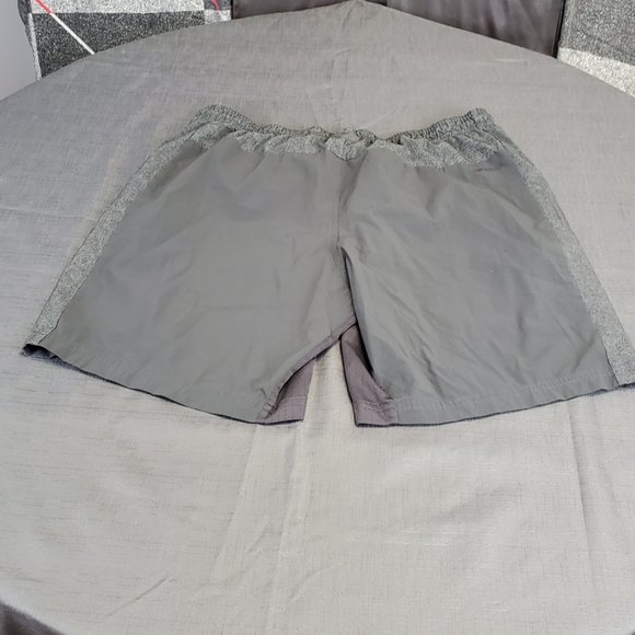 Adidas running short Climacool size L - Picture 4 of 5